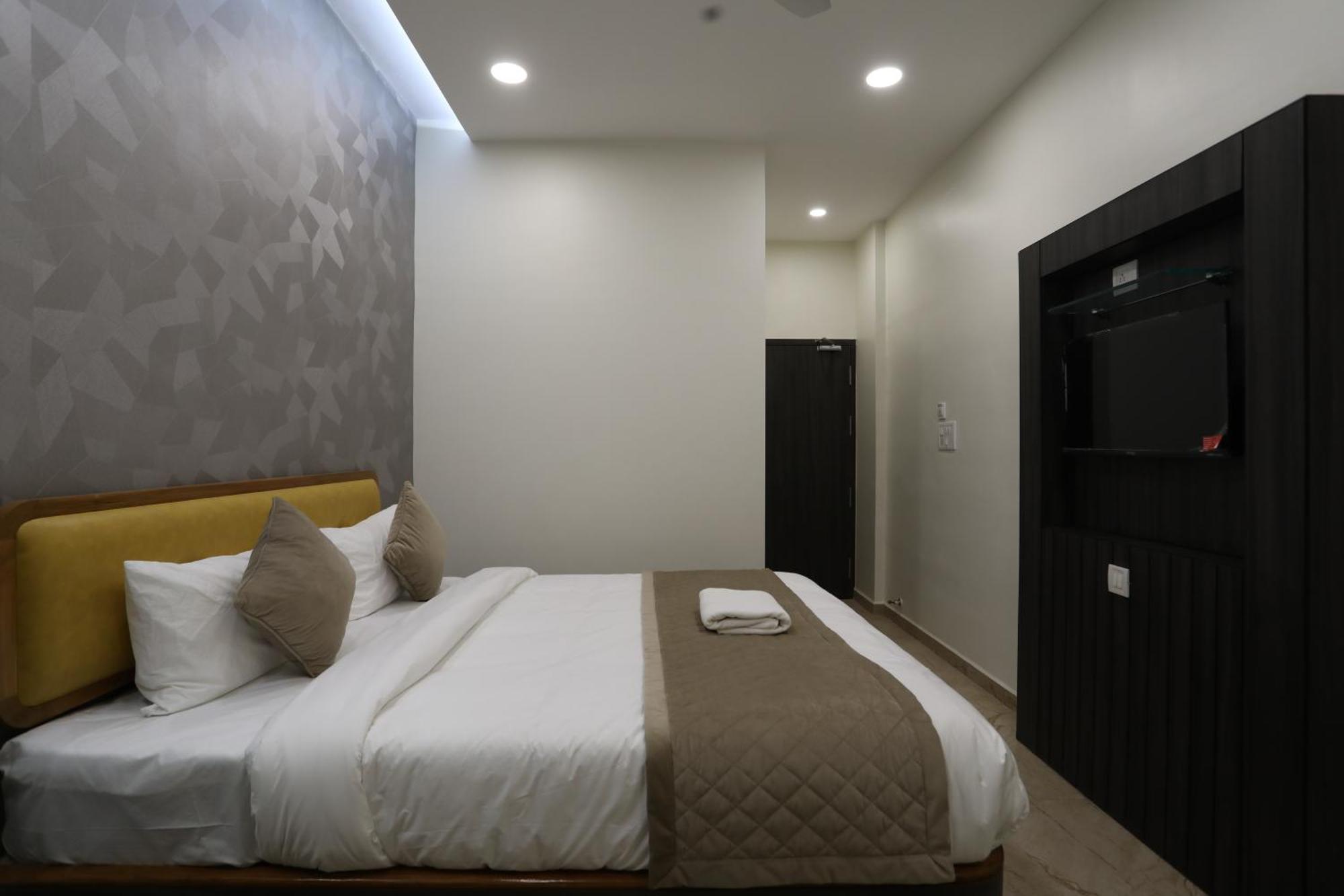 Hotel Ajinkya Palace Aurangabad  Zewnętrze zdjęcie